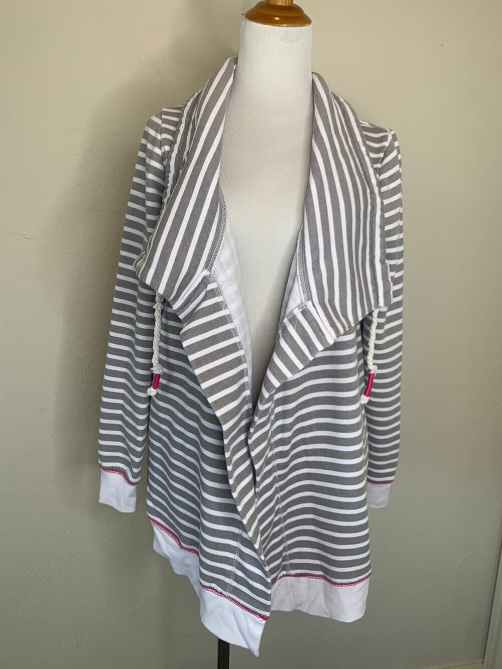 BKE Gray White Striped Lounge Jacket Robe Sz Medium